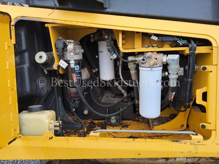 2017-deere-650k-image-49