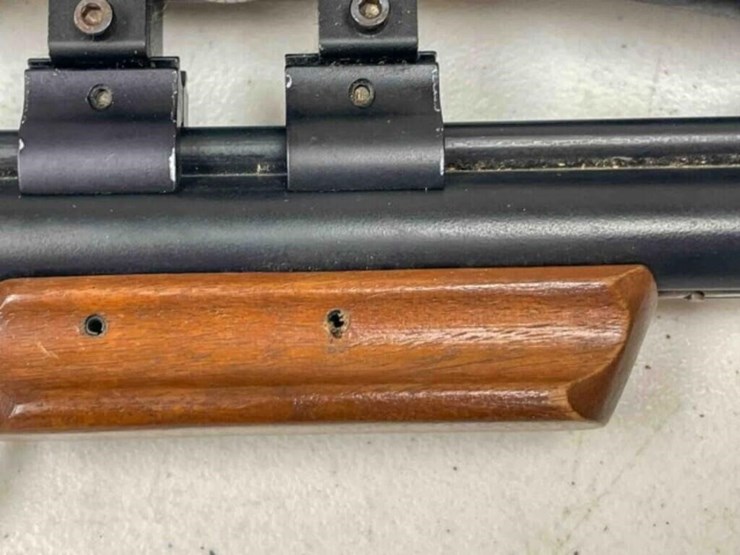 crosman-air-pistol-image-4