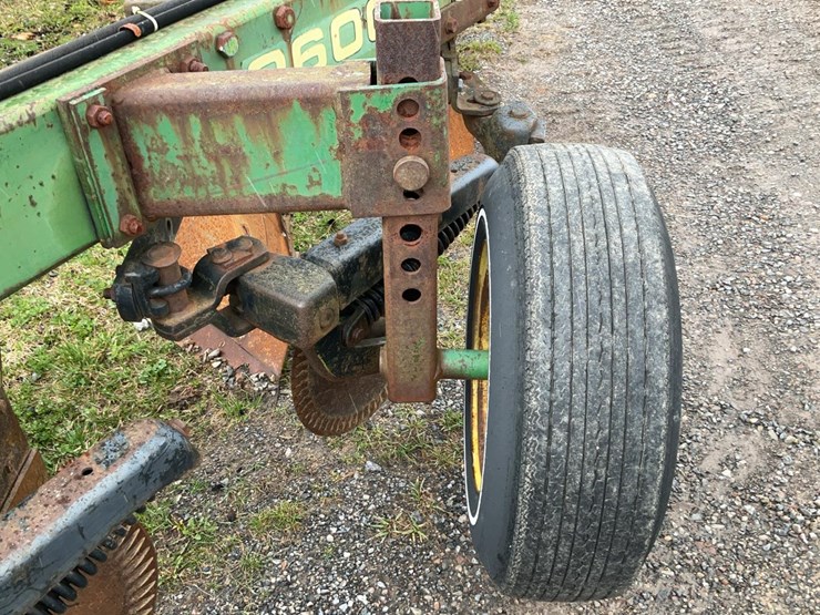 john-deere-6-image-13