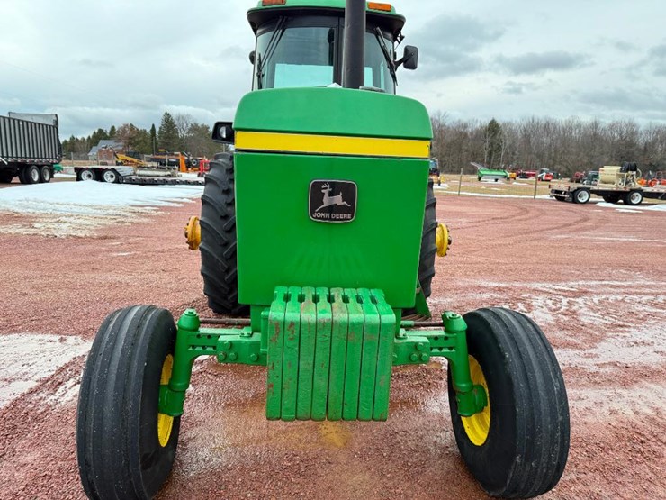 john-deere-4640-image-22