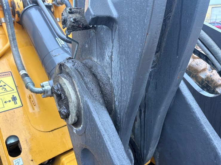 2019-volvo-l90h-image-18