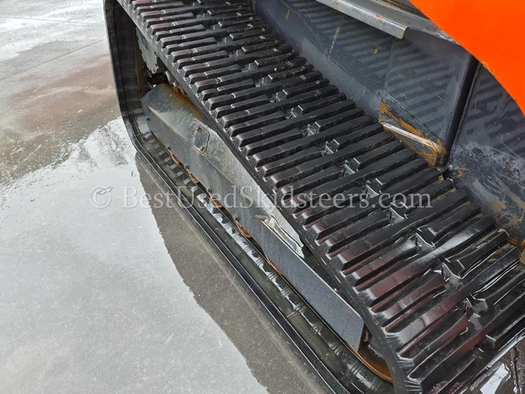 2021-kubota-svl95-2-skid-steer-loader-image-7