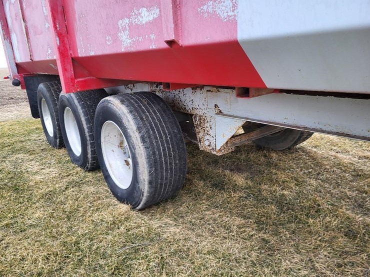 silage-wagon-image-36