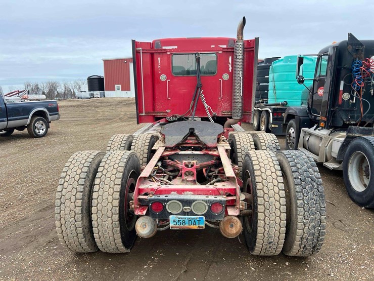 2010-kenworth-t800-image-6