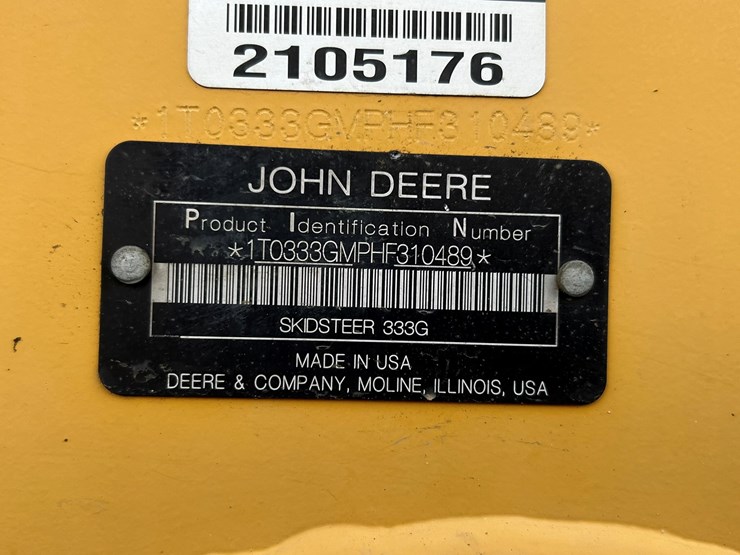 2011-deere-333g-image-63