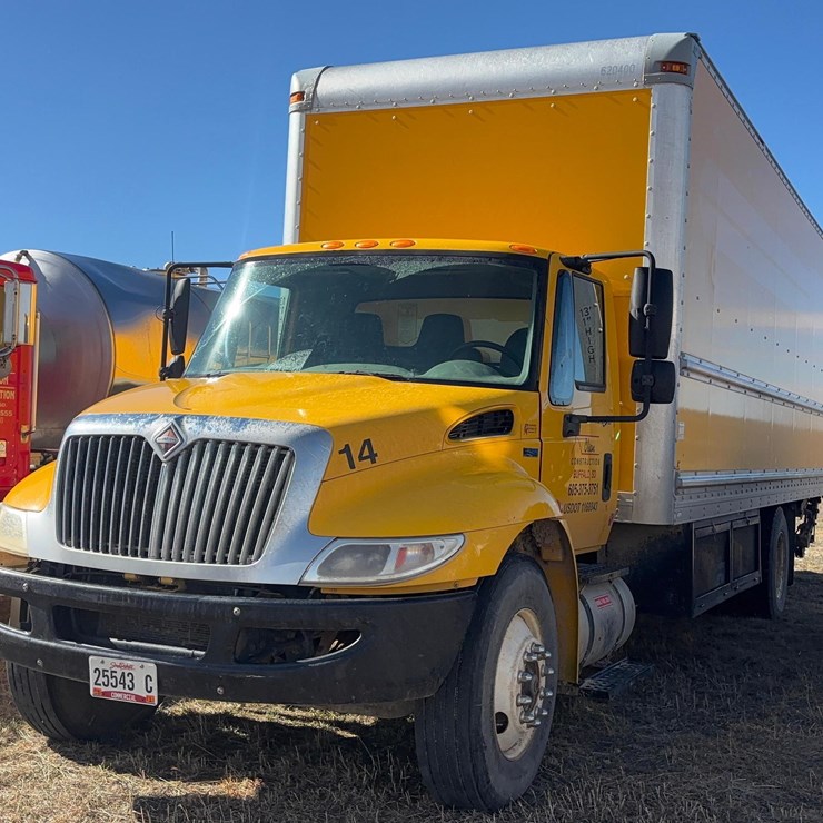 2012 International Box Truck