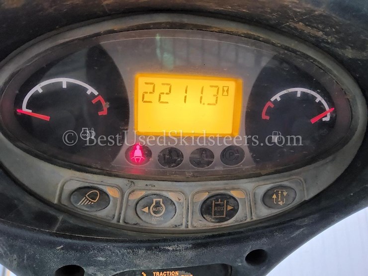 2019-bobcat-t590-image-24