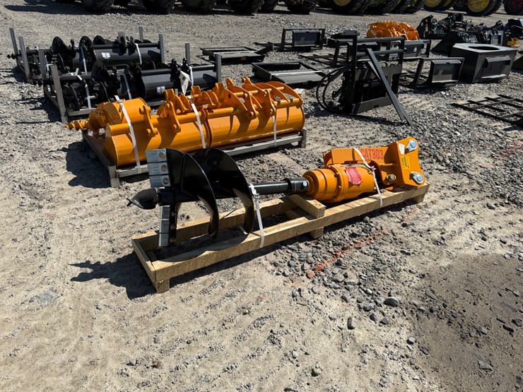 caterpillar-303-image-2