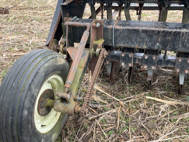#704-•-best-grain-drill-image-18