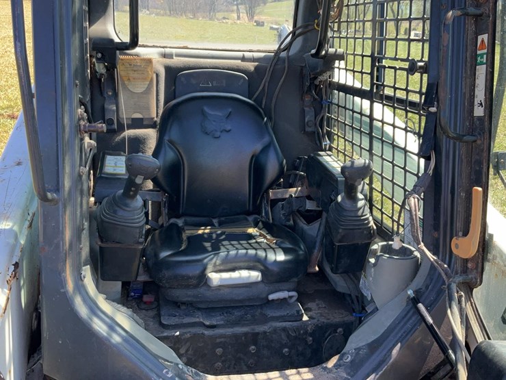 2013-bobcat-s630-image-11