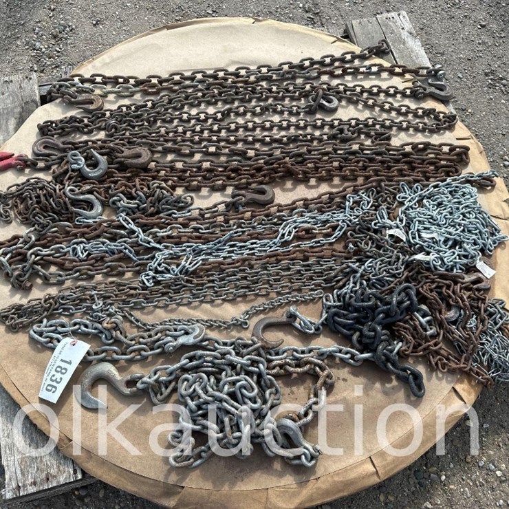1836 - PALLET OF CHAINS