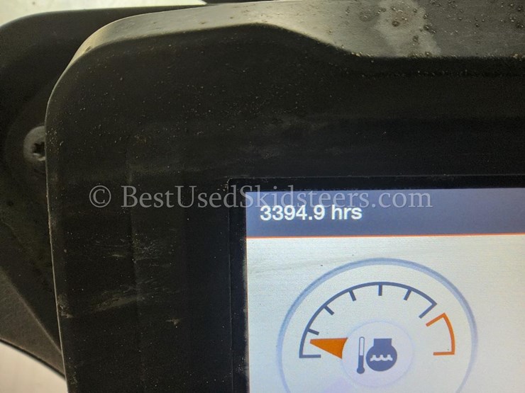 2021-bobcat-t64-image-25