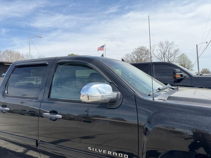 2012-chevrolet-silverado-1500-image-32