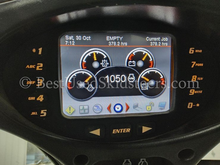 2023-bobcat-t740-image-36