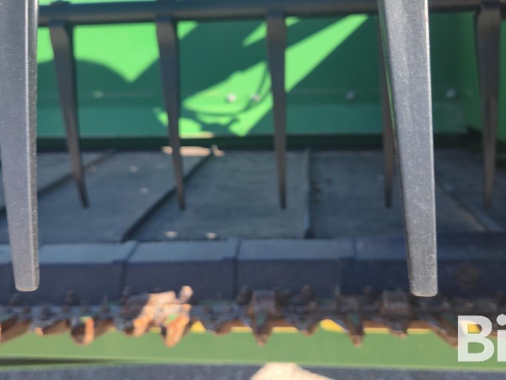 2019-john-deere-740fd-image-11