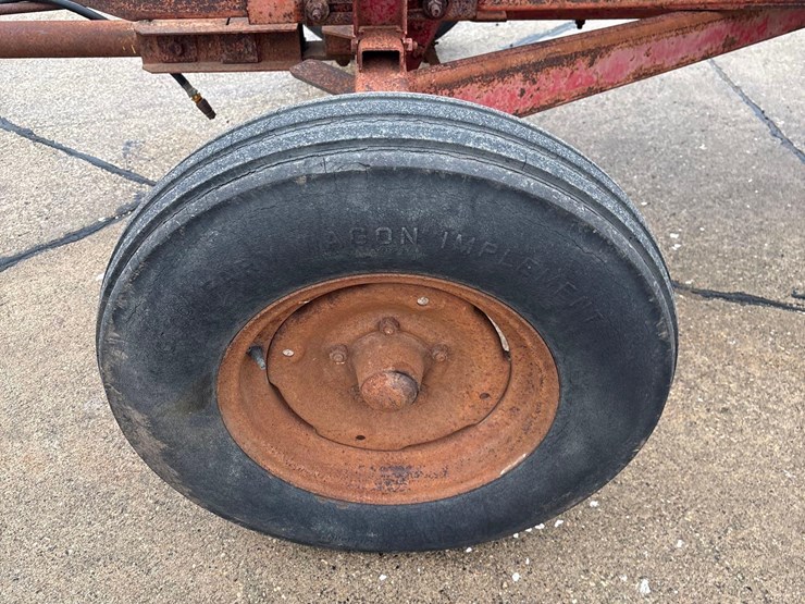 5-bolt-running-gear-with-hydraulic-hoist-image-8