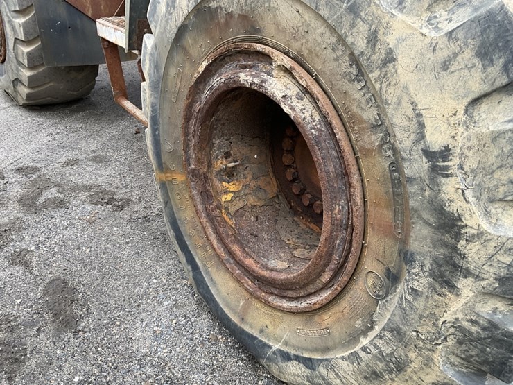 komatsu-wa380-image-4