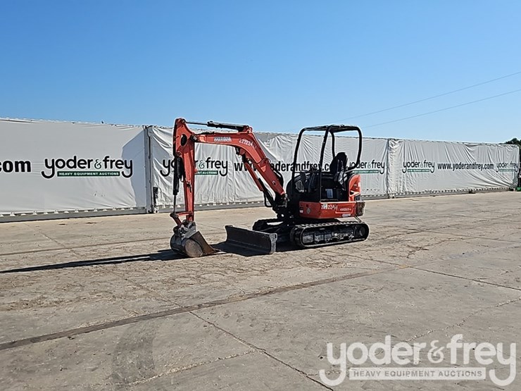 2019-kubota-kx033-4-image-2