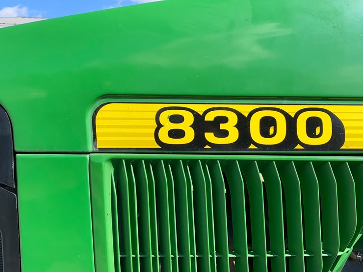 1998-john-deere-8300-image-46