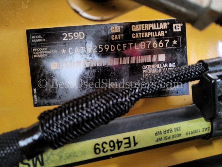 2016-caterpillar-259d-image-31