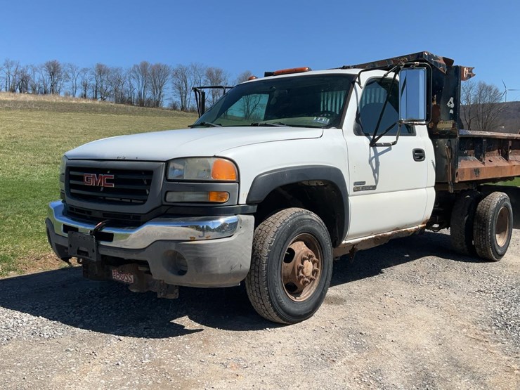 #501-•-2006-gmc-dump-truck-image-1