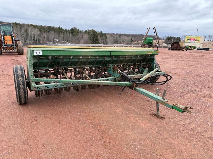 john-deere-8300-image-1