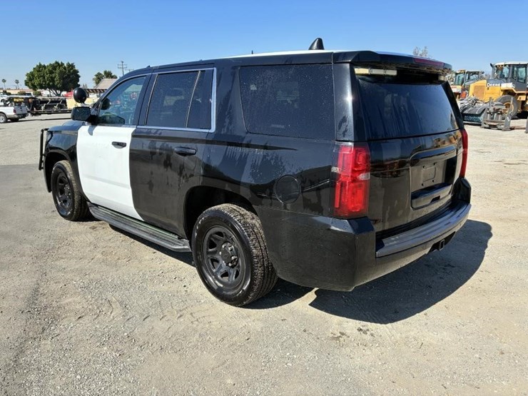2020-chevrolet-tahoe-image-4