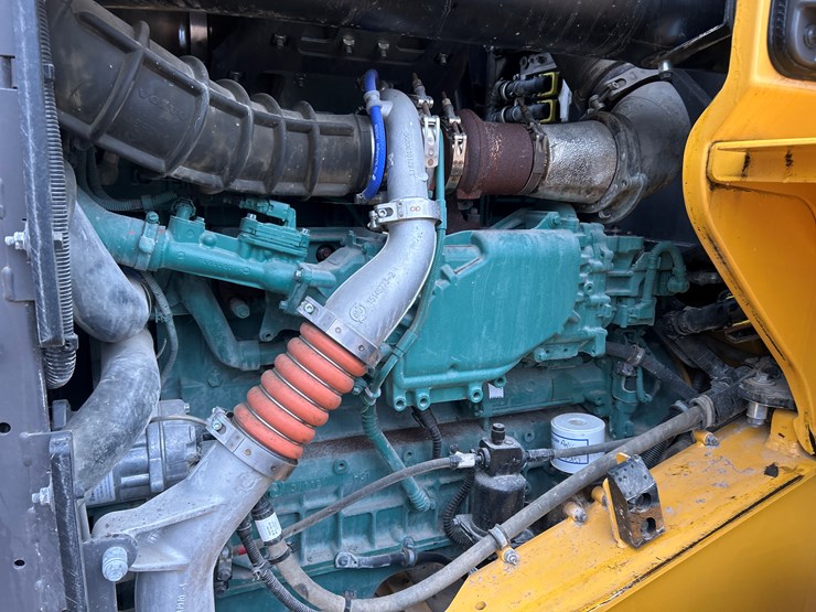 2019-volvo-l90h-image-40