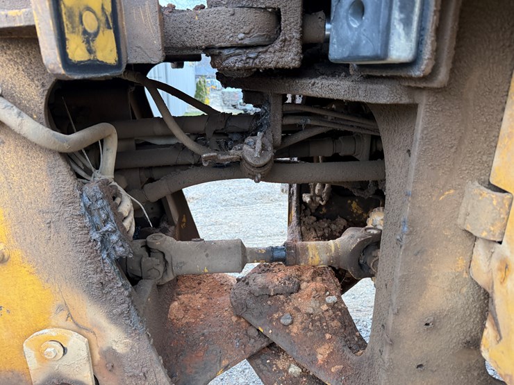 2005-caterpillar-930g-image-41