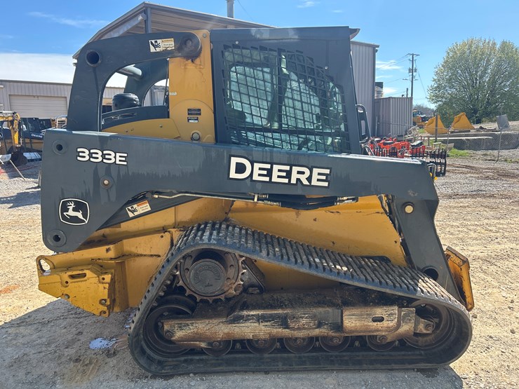 2015-deere-333e-image-6