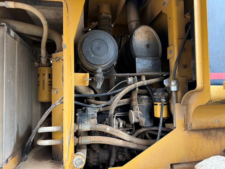 2005-caterpillar-930g-image-55