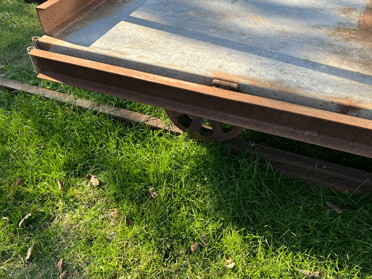 set-of-3-flat-cars-image-72