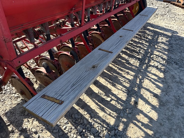 massey-ferguson-33-image-8