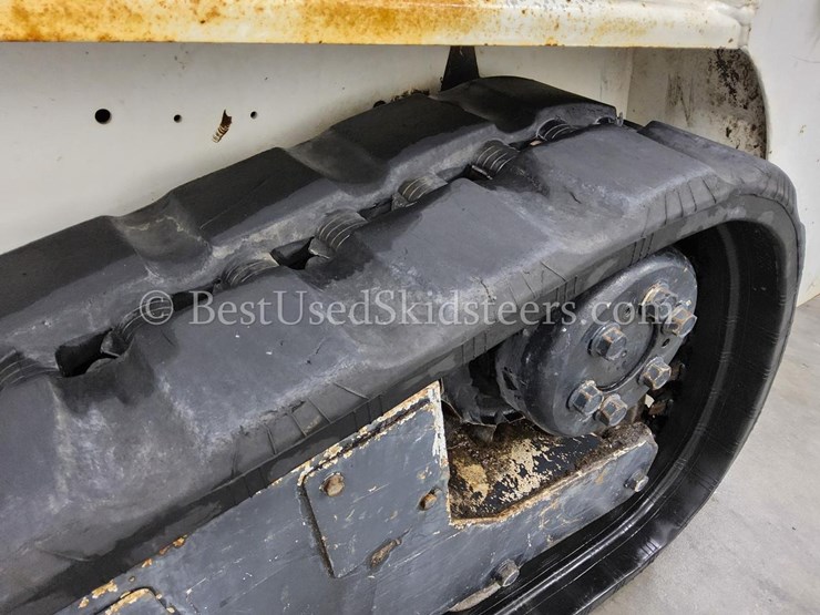 2007-bobcat-t140-image-11