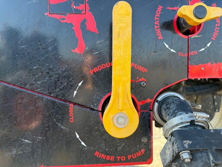 2015-apache-as720-image-86