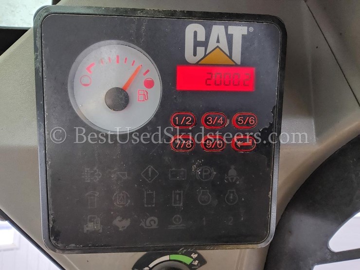 2019-caterpillar-249d-image-25