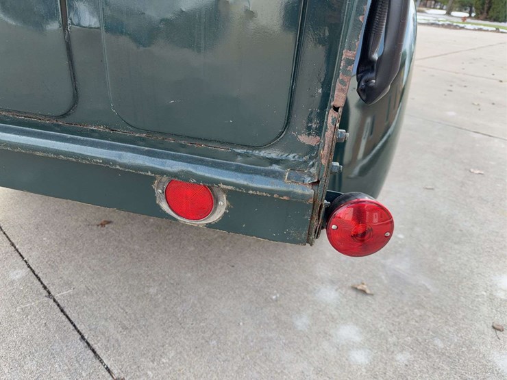 1951-international-l-112-image-51