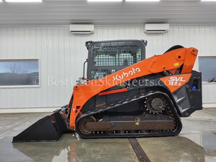 2023-kubota-svl97-2-image-1