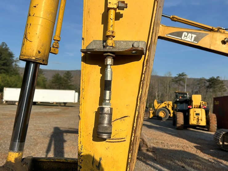 2017-komatsu-pc88mr-10-image-20