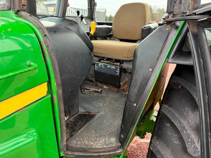 john-deere-4640-image-38