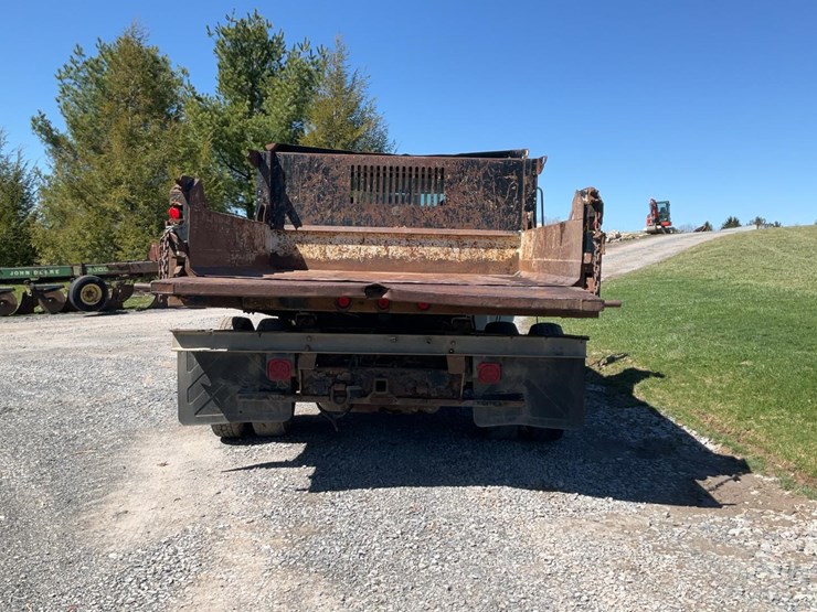 #501-•-2006-gmc-dump-truck-image-4