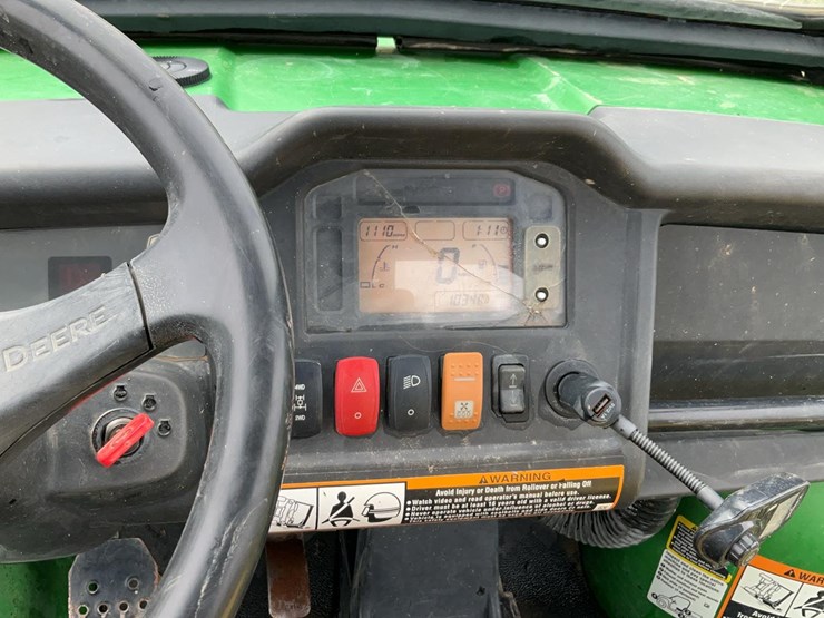 john-deere-gator-image-16