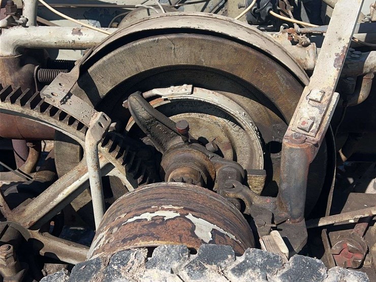 big-bull-tractor-image-14