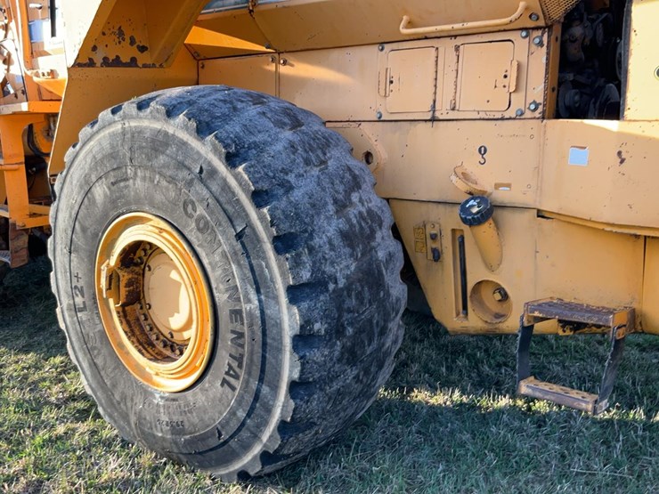 #300-•-2004-dressta-555b-wheel-loader-image-34