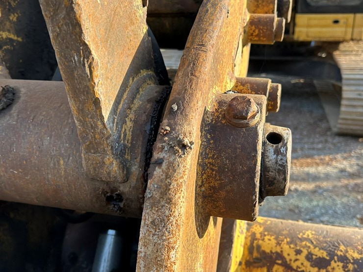 2004-caterpillar-321c-image-20