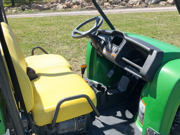 john-deere-gator-image-42