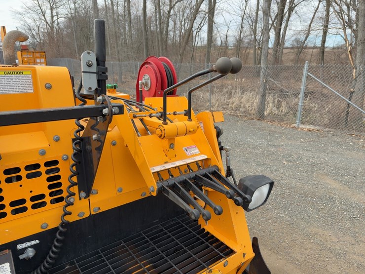 2018-leeboy-8500d-image-27