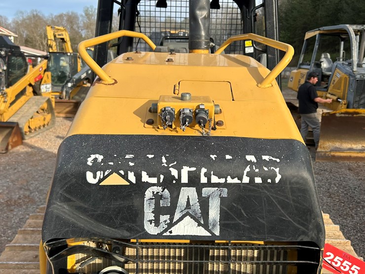 2015-caterpillar-d5k-image-26