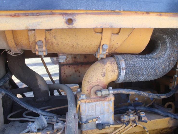 1990-komatsu-d37e-image-52