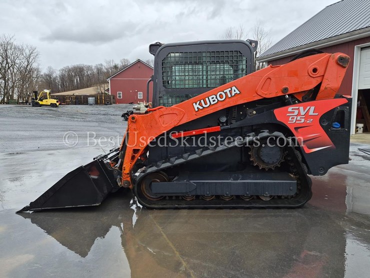 2019-kubota-svl95-2-skid-steer-loader-image-2